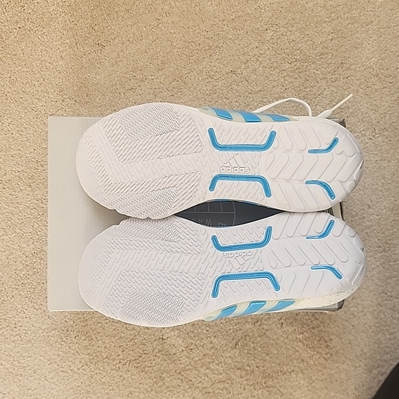 Adidas Womens Trainer - Picture 3 of 5